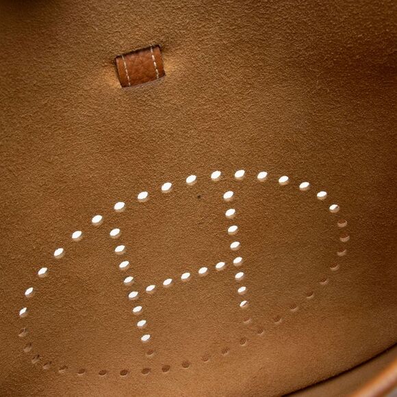 Hermes Vintage Clemence Evelyne I GM Shoulder Bag - FINAL SALE - Picture 10 of 15